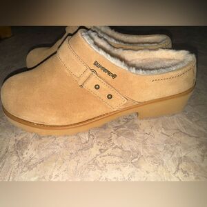 BearPaw Scottie suede iced coffee clog with Shearling Lining